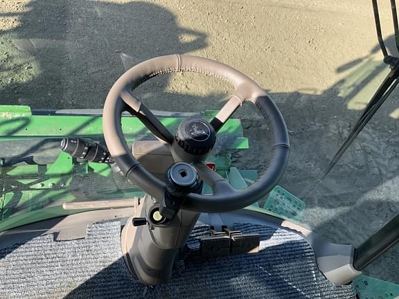 Image of John Deere S780 equipment image 4