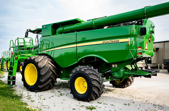 Image of John Deere S780 equipment image 3