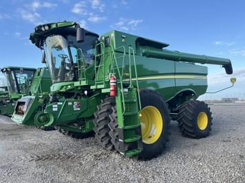 Main image John Deere S780