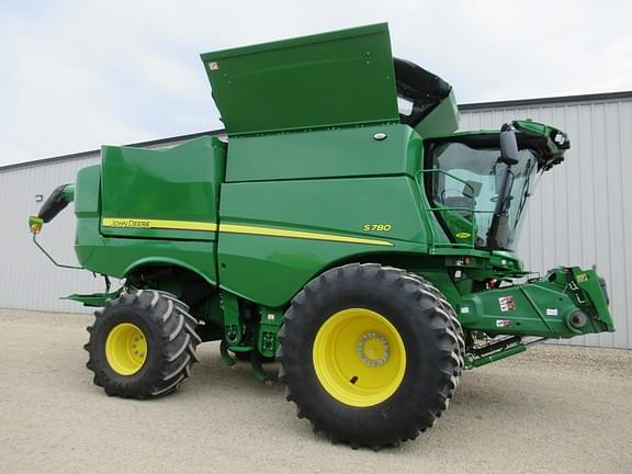 Image of John Deere S780 Primary image