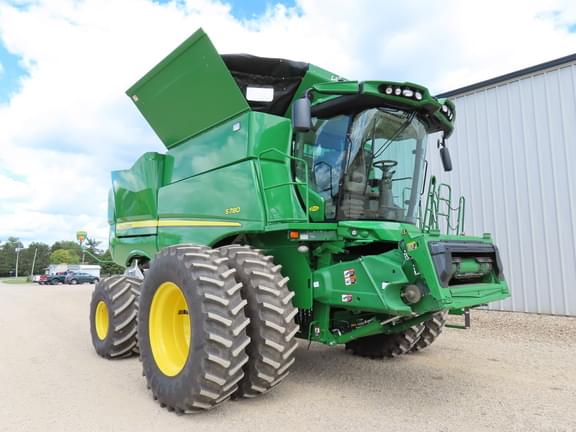 Image of John Deere S780 equipment image 4