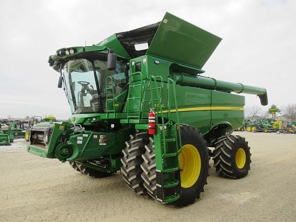 Image of John Deere S780 equipment image 2