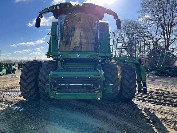 Image of John Deere S780 equipment image 2