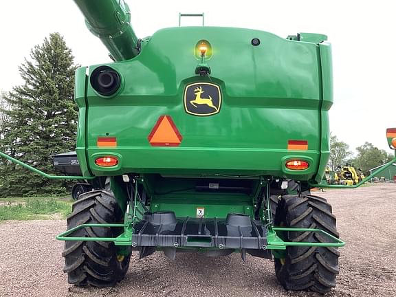 Image of John Deere S780 equipment image 4