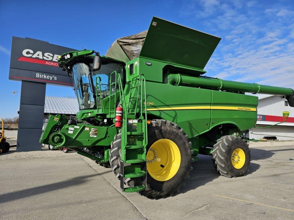 Image of John Deere S780 Primary image