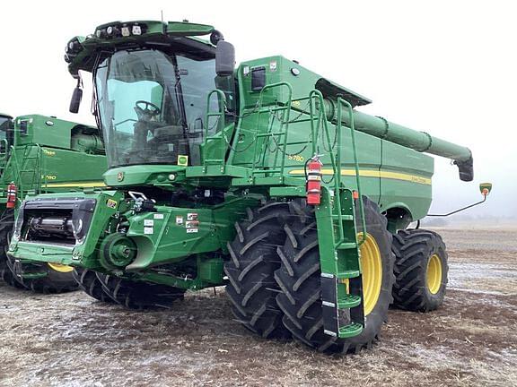 Image of John Deere S780 Primary image