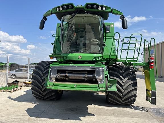 Image of John Deere S780 equipment image 3