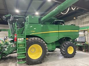 Main image John Deere S780 0