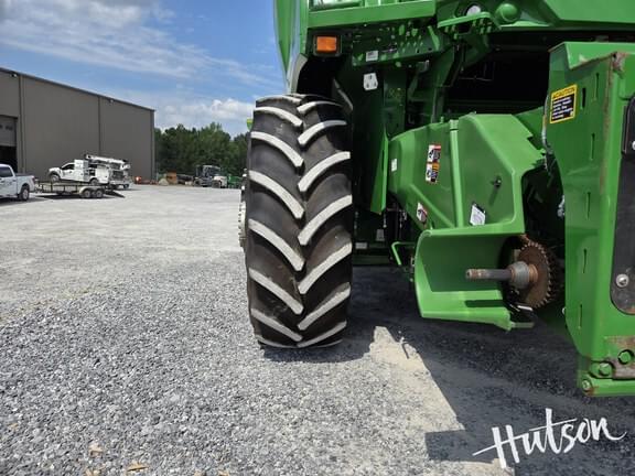 Image of John Deere S780 equipment image 4