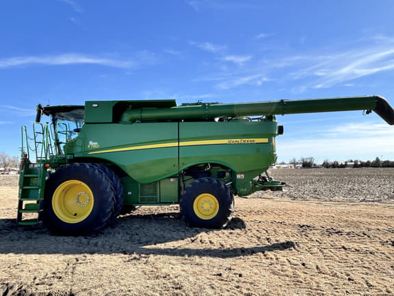 Image of John Deere S780 Primary image