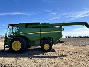 2023 John Deere S780 Equipment Image0