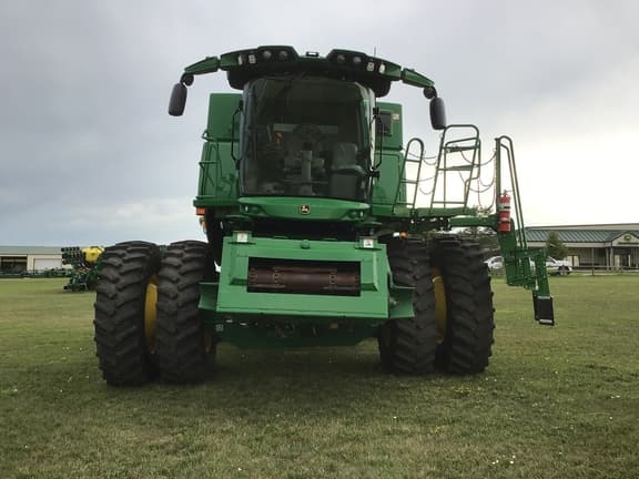 Image of John Deere S780 equipment image 1