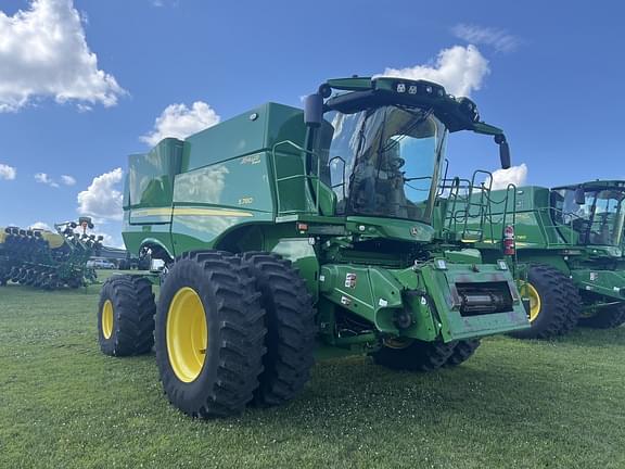 Image of John Deere S780 equipment image 1