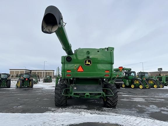 Image of John Deere S780 equipment image 3