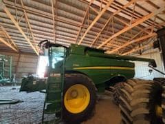 Image of John Deere S780 equipment image 2