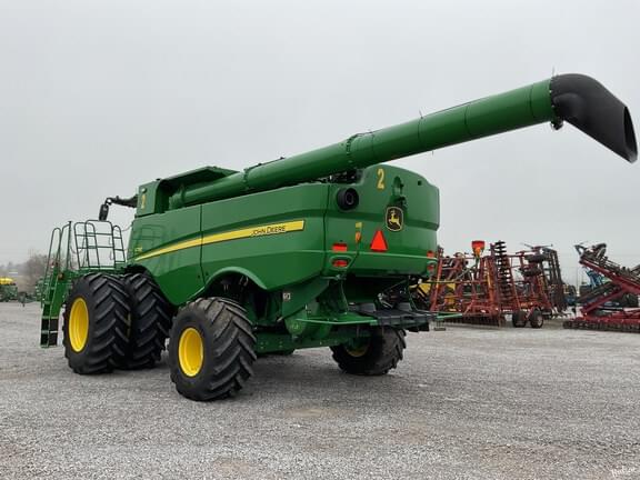 Image of John Deere S780 equipment image 3