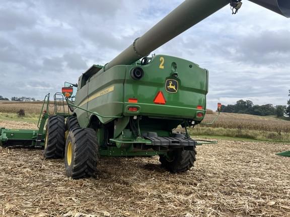 Image of John Deere S780 equipment image 2