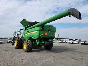 Main image John Deere S780 3