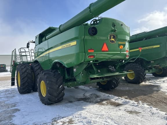 Image of John Deere S780 equipment image 3