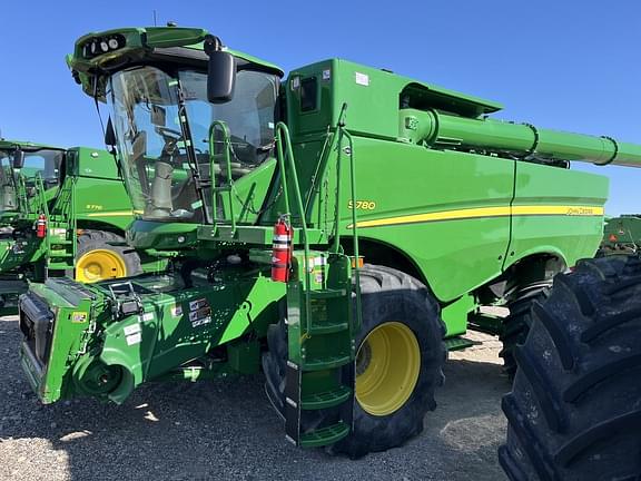 Image of John Deere S780 equipment image 1
