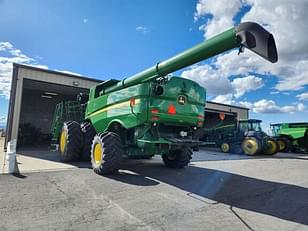 Main image John Deere S780 3