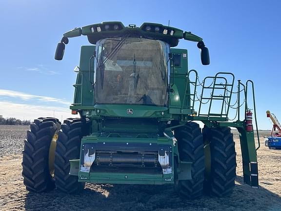 Image of John Deere S780 equipment image 2