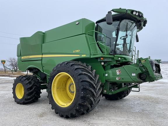 Image of John Deere S780 Primary image