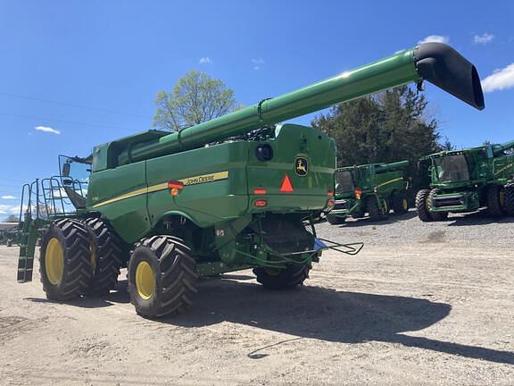 Image of John Deere S780 equipment image 2