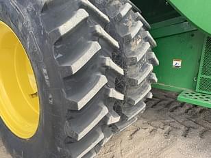 Main image John Deere S780 27