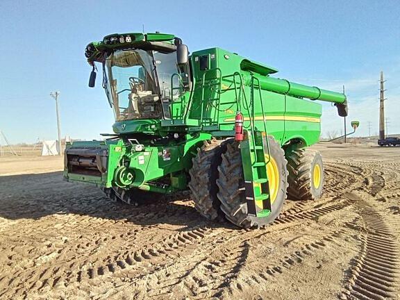 Image of John Deere S780 equipment image 1