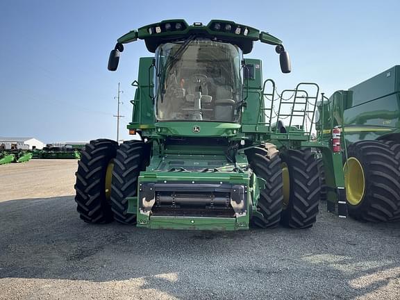 Image of John Deere S780 equipment image 2