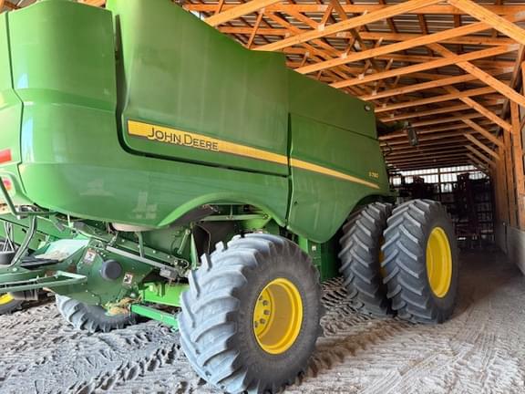 Image of John Deere S780 equipment image 1