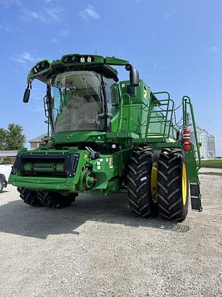 Image of John Deere S780 equipment image 1