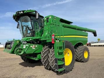 Main image John Deere S780
