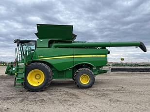 Main image John Deere S780 3