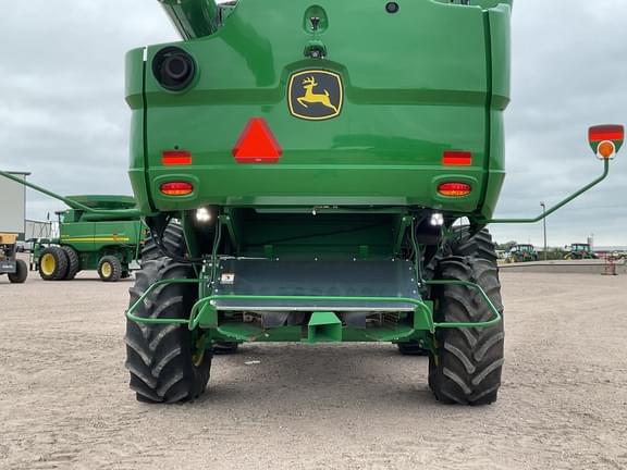 Image of John Deere S780 equipment image 3