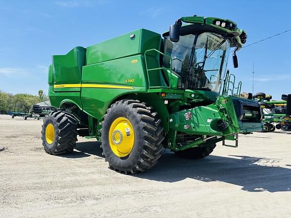Image of John Deere S780 equipment image 3