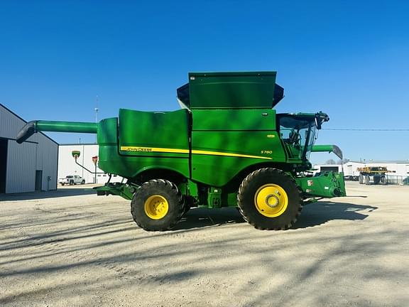 Image of John Deere S780 Primary image