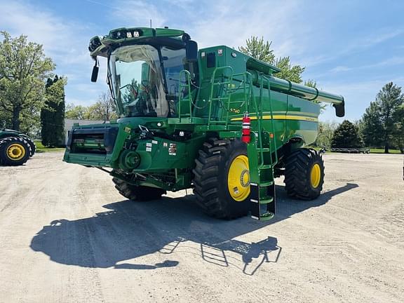 Image of John Deere S780 equipment image 1