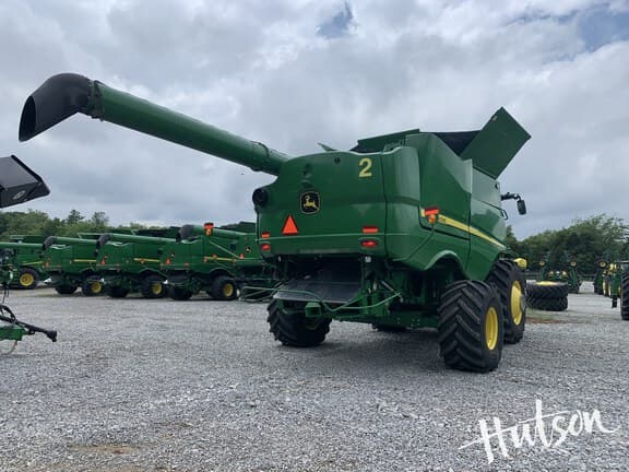 Image of John Deere S780 equipment image 1