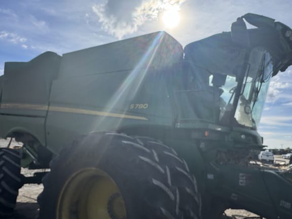 2023 John Deere S780 Equipment Image0