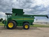 Thumbnail image John Deere S780 1