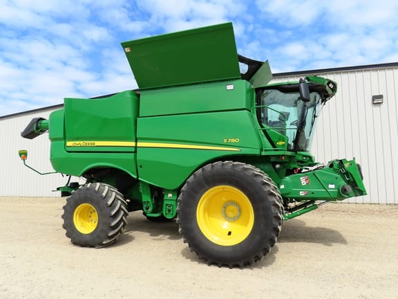 2023 John Deere S780 Equipment Image0