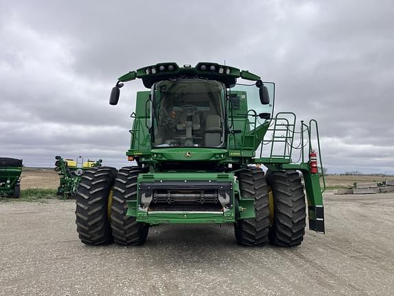 Image of John Deere S780 equipment image 4