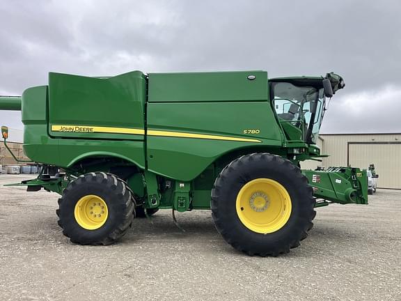 Image of John Deere S780 equipment image 3