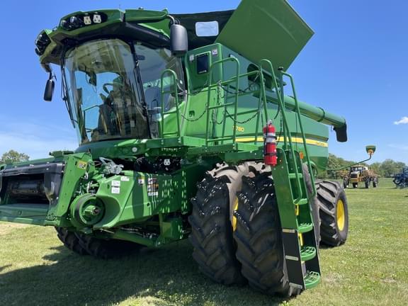 Image of John Deere S780 Primary image