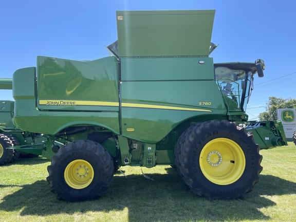 Image of John Deere S780 equipment image 3