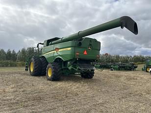 Main image John Deere S780 6