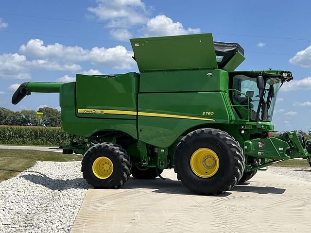 Image of John Deere S780 equipment image 3