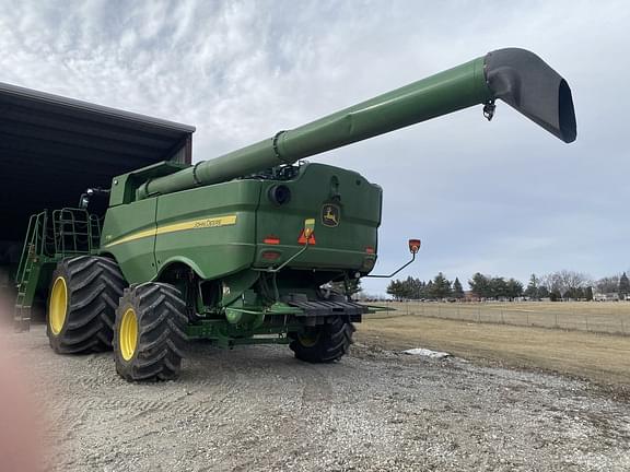 Image of John Deere S780 equipment image 3